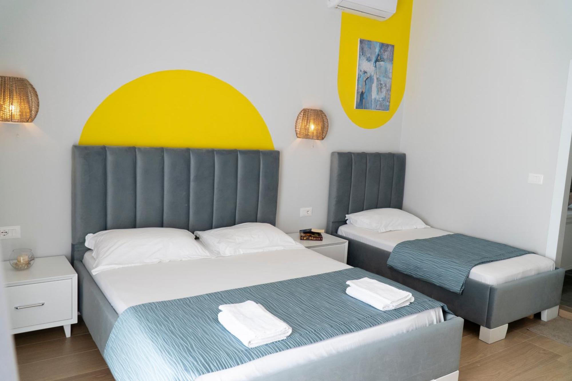 Memories Apartments Sarande Exterior photo